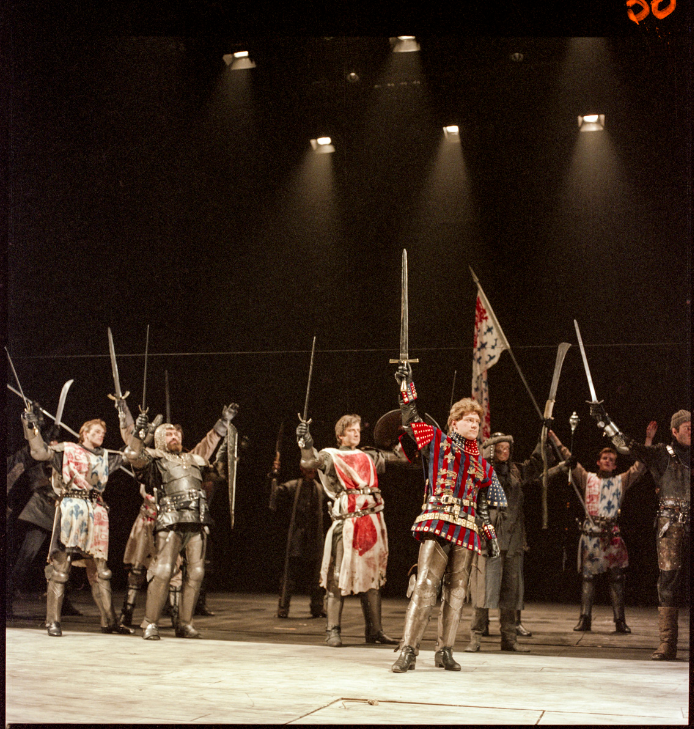 3.Kenneth Branagh in Henry V (1984). Joe Cocks Studio Collection © Shakespeare Birthplace Trust